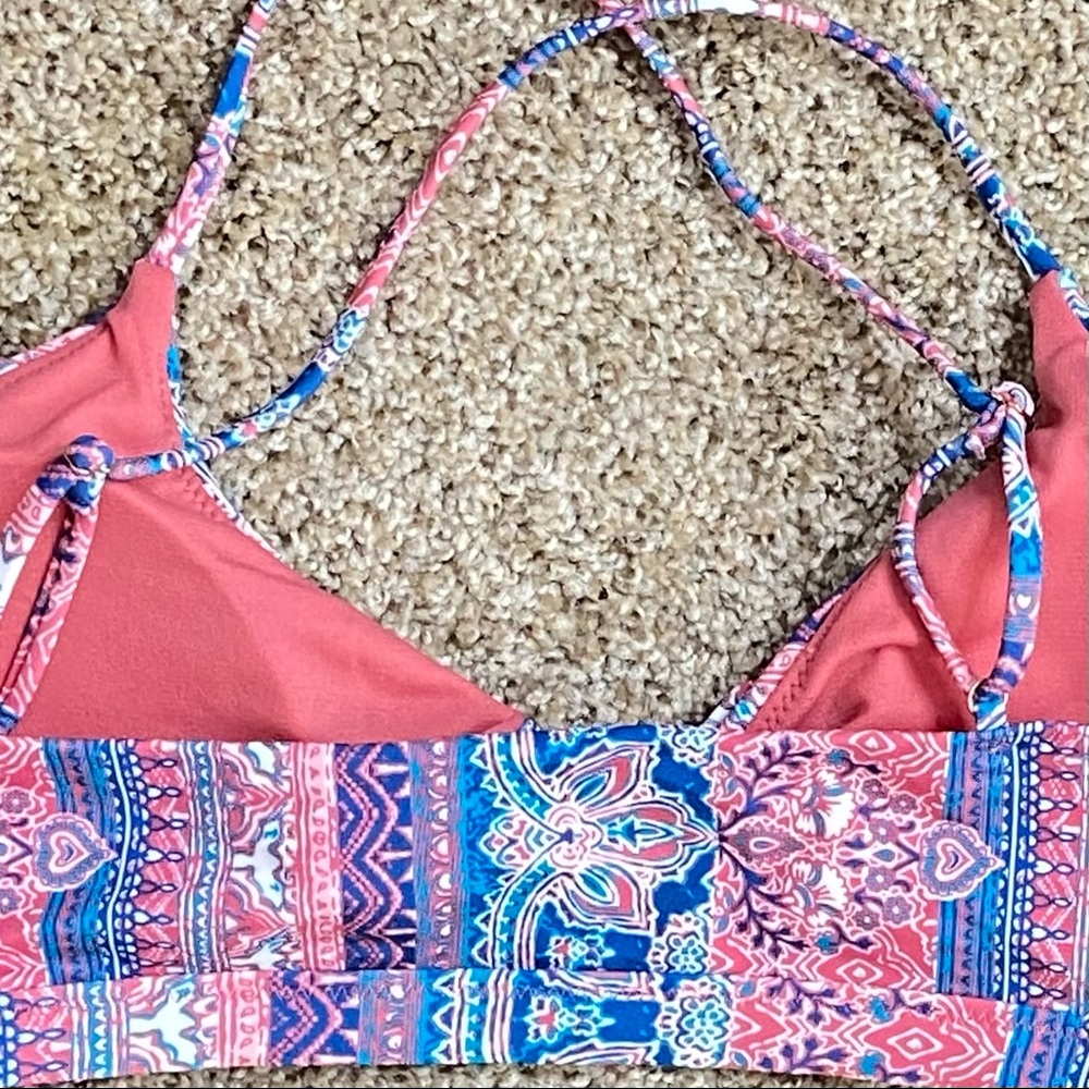 RAISINS Byron Bay Multicolor Floral Bikini Top - Picture 7 of 9